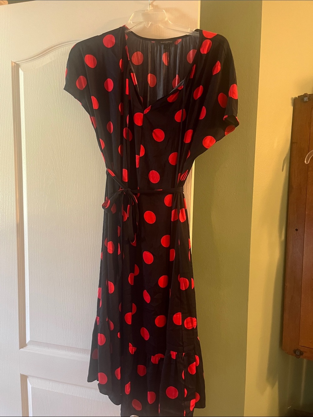 Adorable Banana Republic Dress - NWOT!